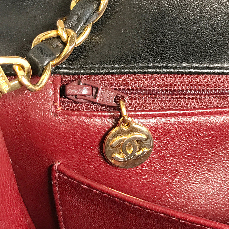 CHANEL Diana Matrasse Shoulder bag
