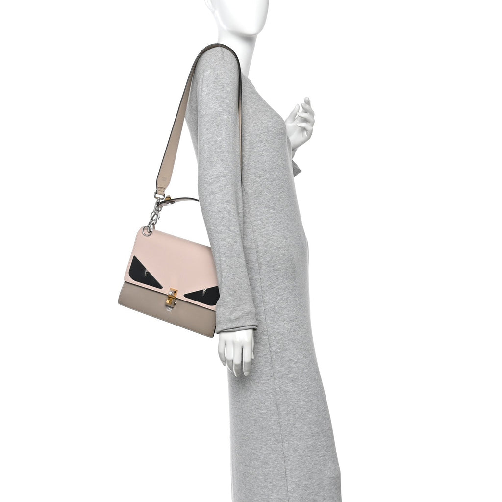 Vitello Liberty Lucido Metal Monster Eyes Studded Kan I Shoulder Bag Cuoio Bubblegum Light Blue