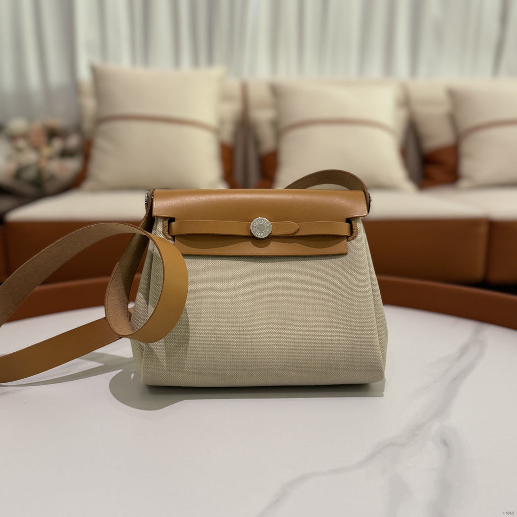 HERMÈS HERBAG MINI GOLD（STAMP K）