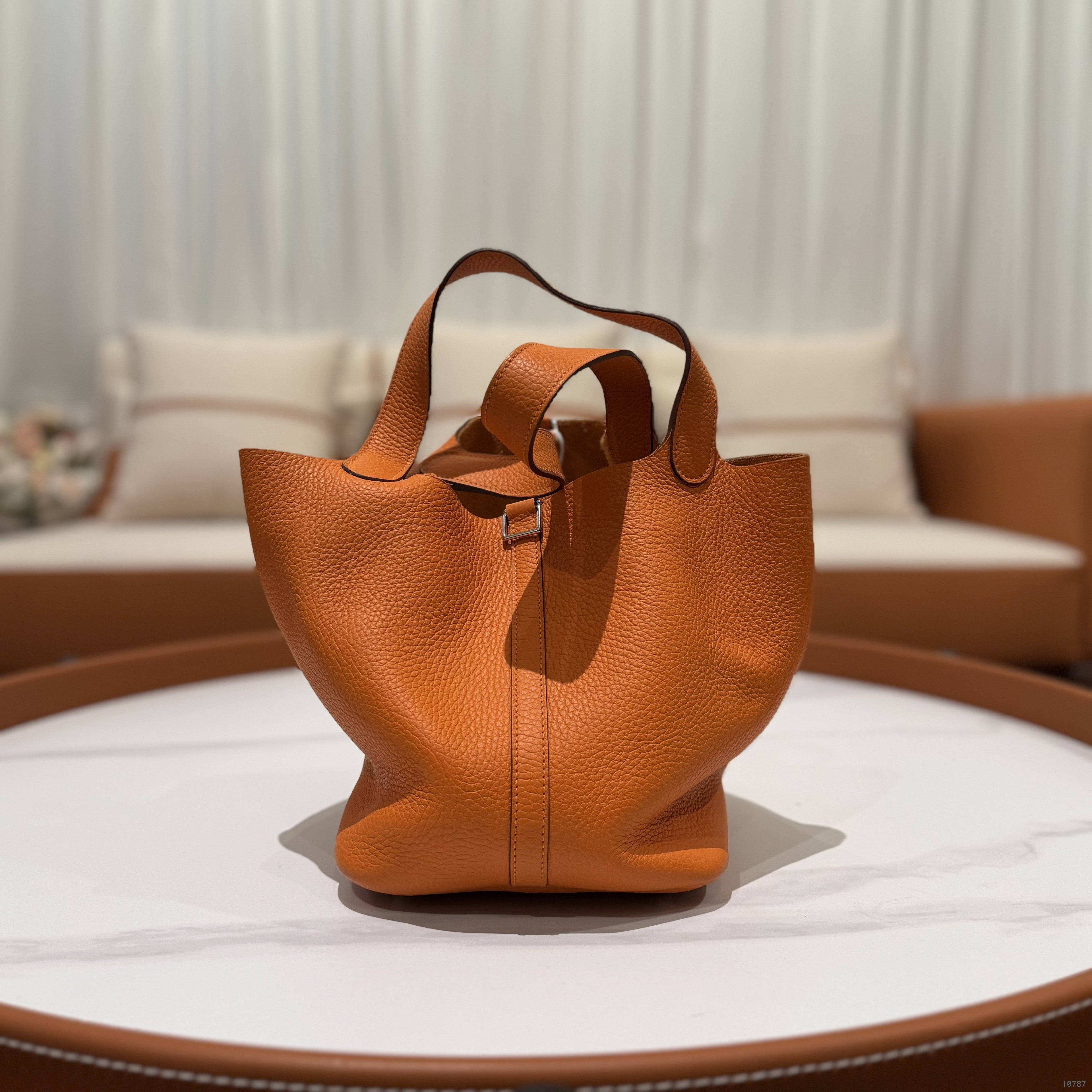 HERMES PICOTIN 22 ORANGE Q STAMP