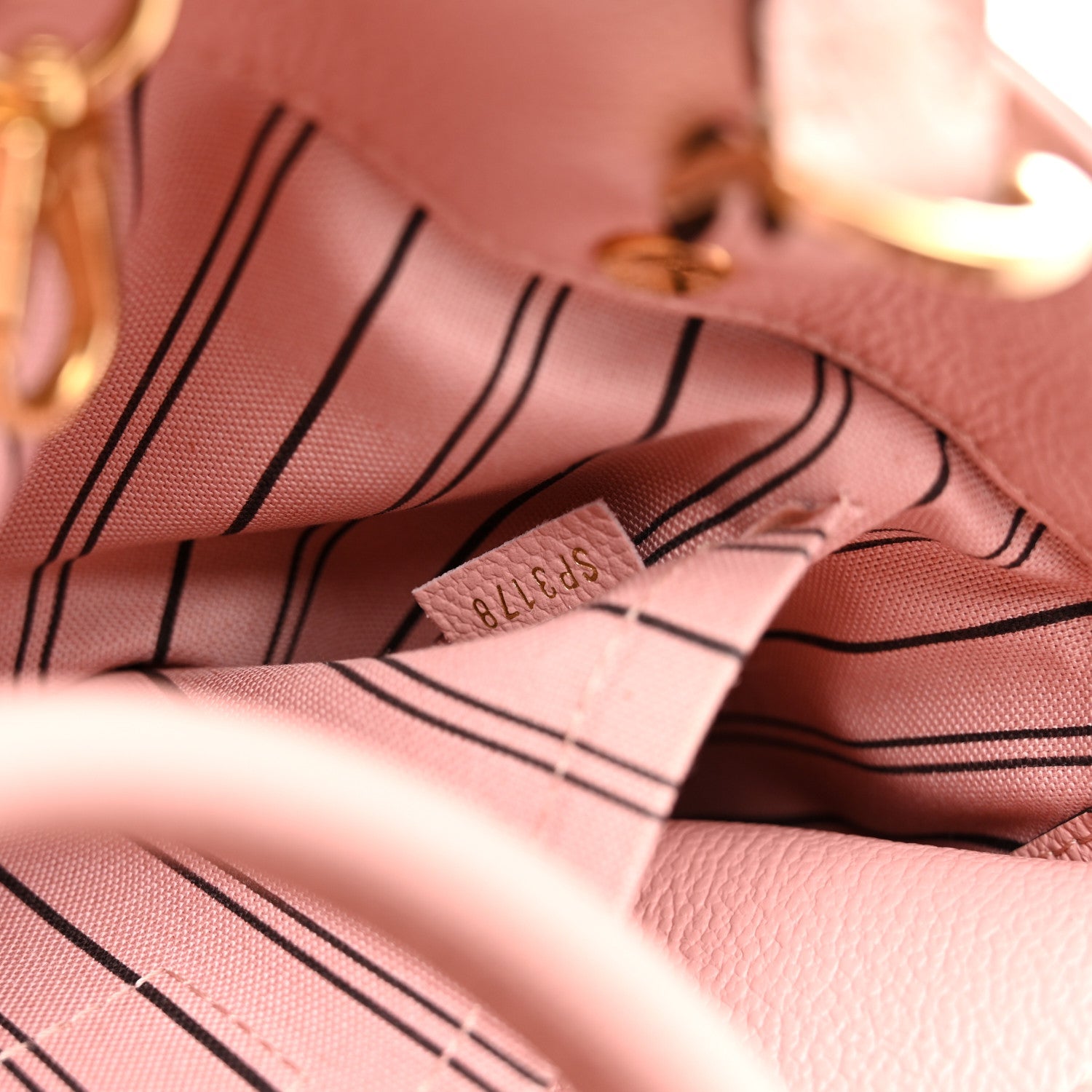 Empreinte Montaigne BB Rose Poudre
