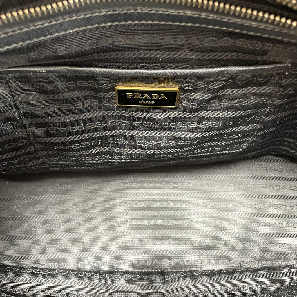 Prada Black Saffiano Medium Galleria Zip Tote Leather