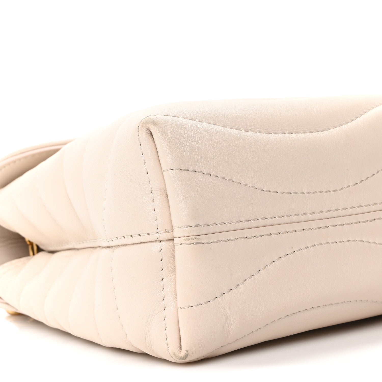 Calfskin New Wave Chain Bag MM NM Ivory