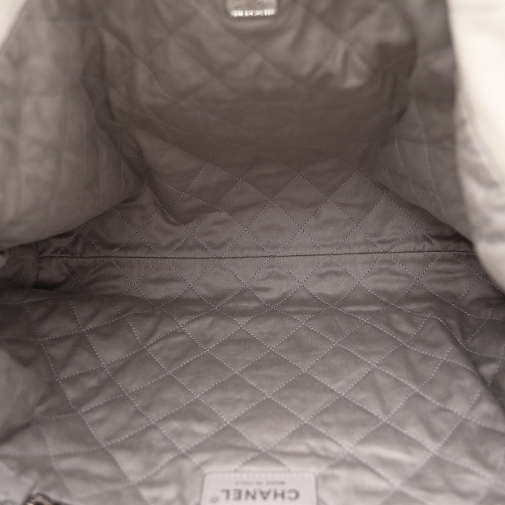 Metallic Shaded Calfskin Quilted Chanel 22 White Silver