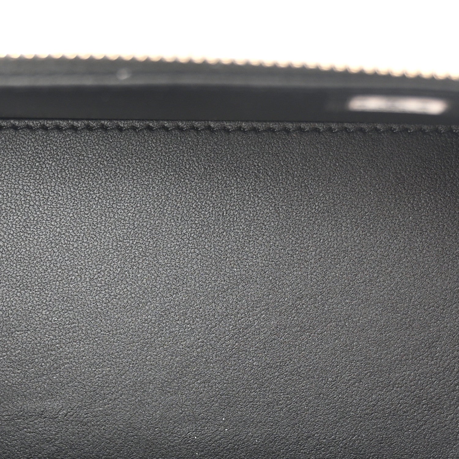 Caviar Quilted Sweetheart Vanity Case Black