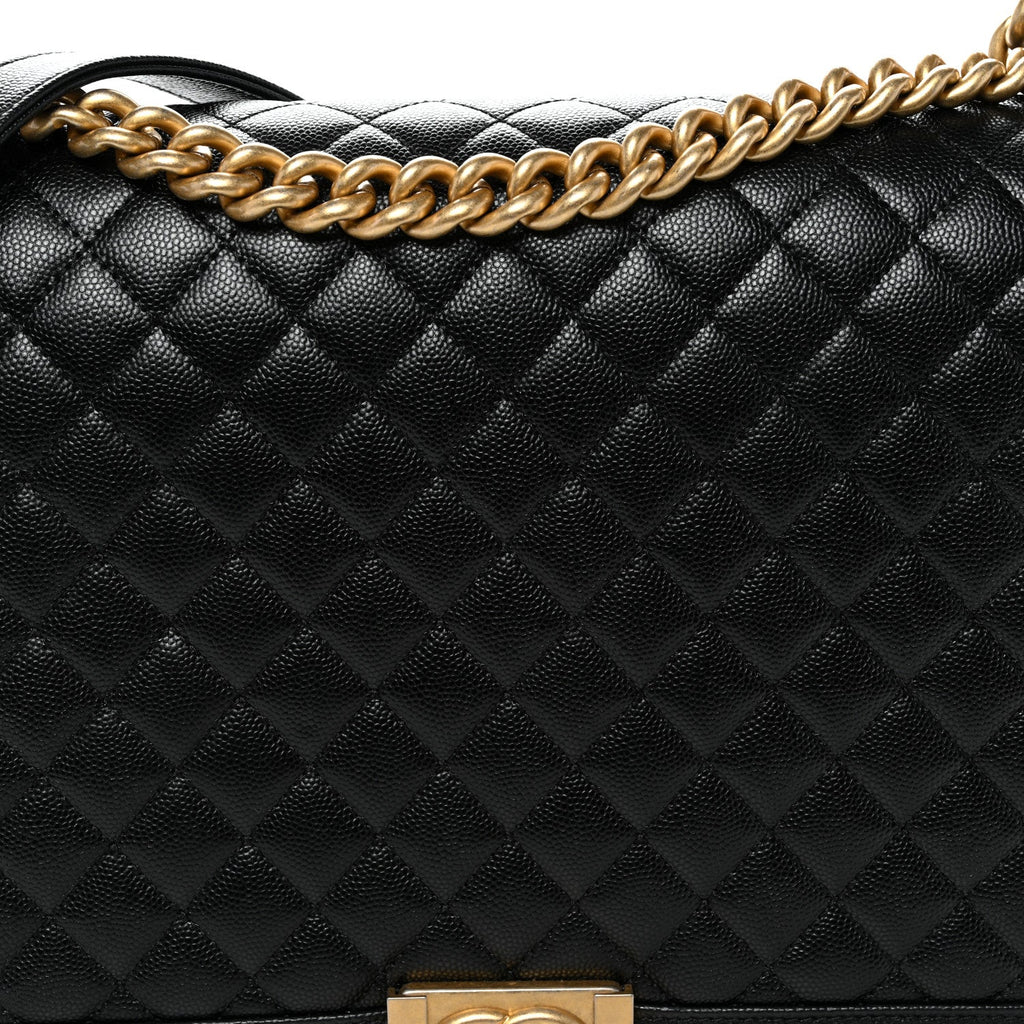 Caviar Quilted Large Boy Flap Black