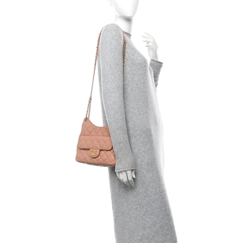 Caviar Quilted Wavy CC Hobo Beige