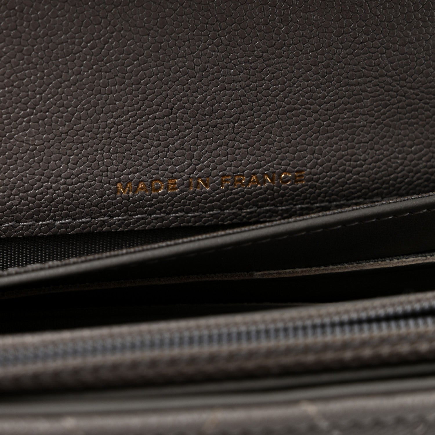 Caviar Quilted Medium Boy Flap Wallet Grey