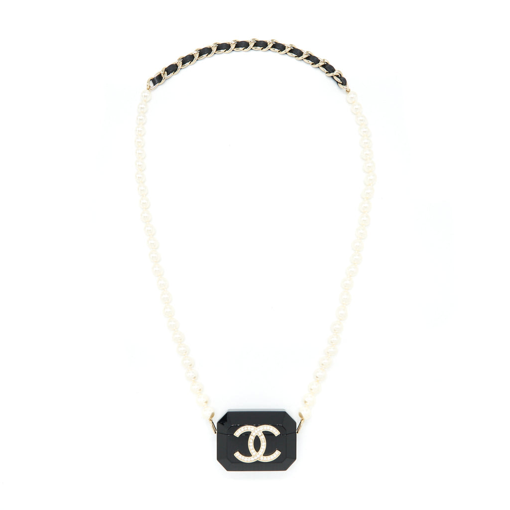 Chanel AirPods Case With Pearl Chain Black L