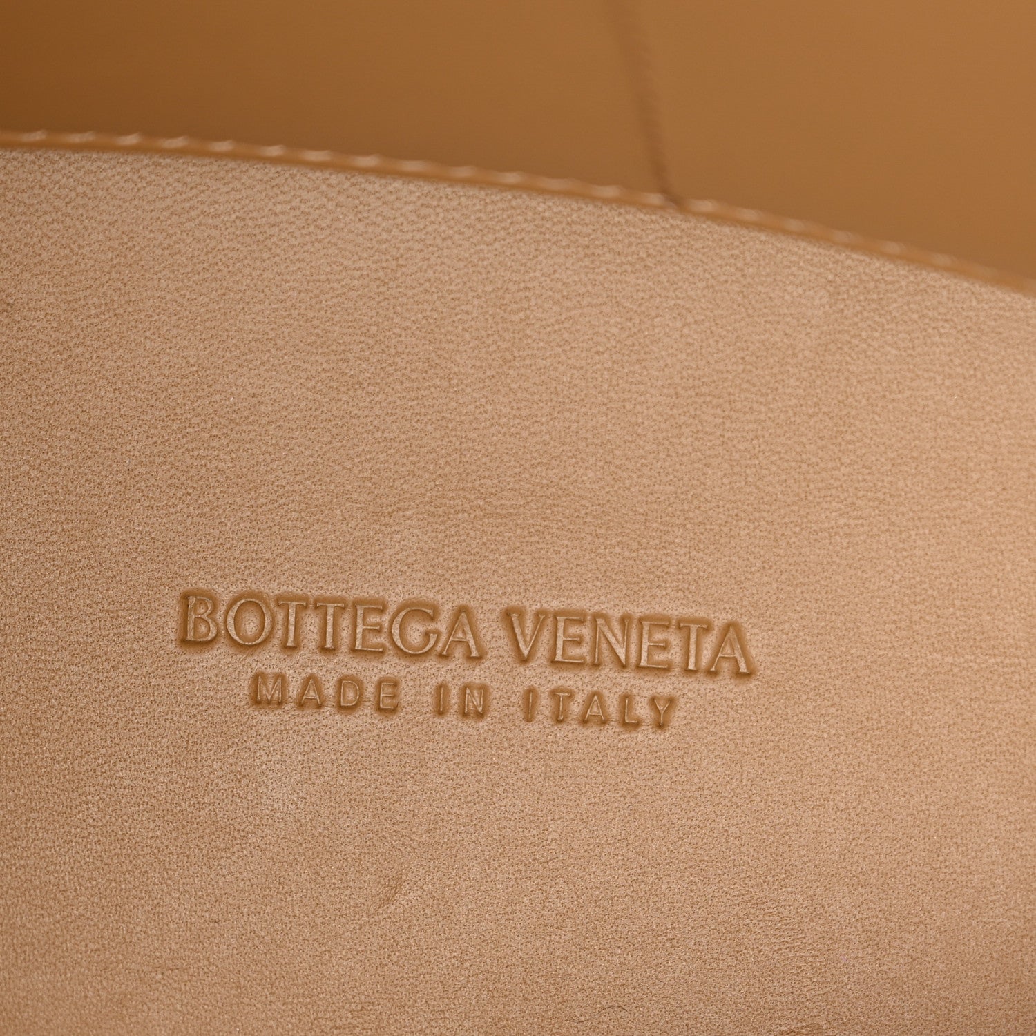 Nappa Intrecciato Medium Andiamo Shoulder Bag Dark Praline