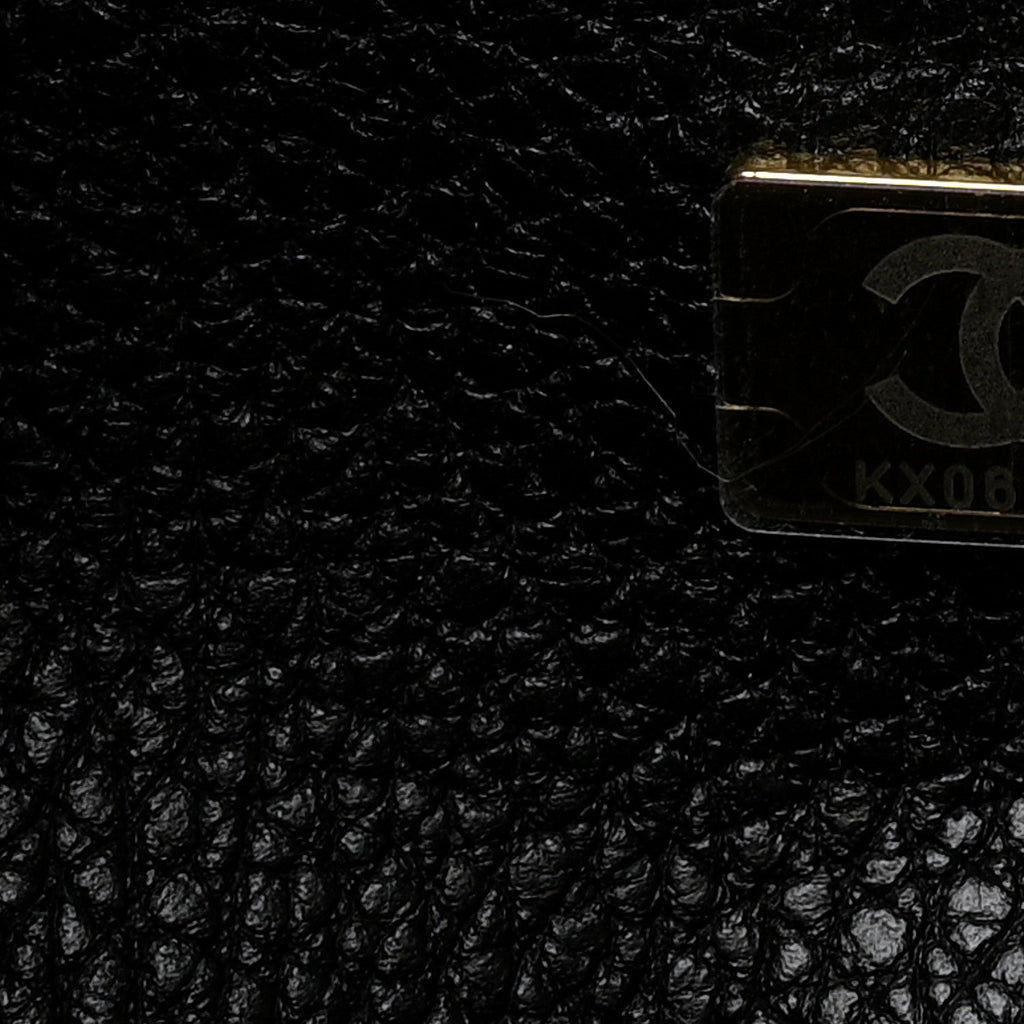 Grained Calfskin Stitched Urban Essentials Small Shopping Bag Black
