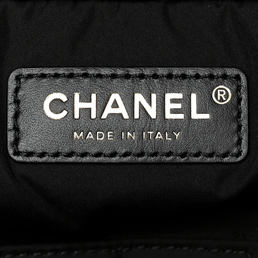 Shiny Grained Calfskin Quilted Travel Bowling Bag Black