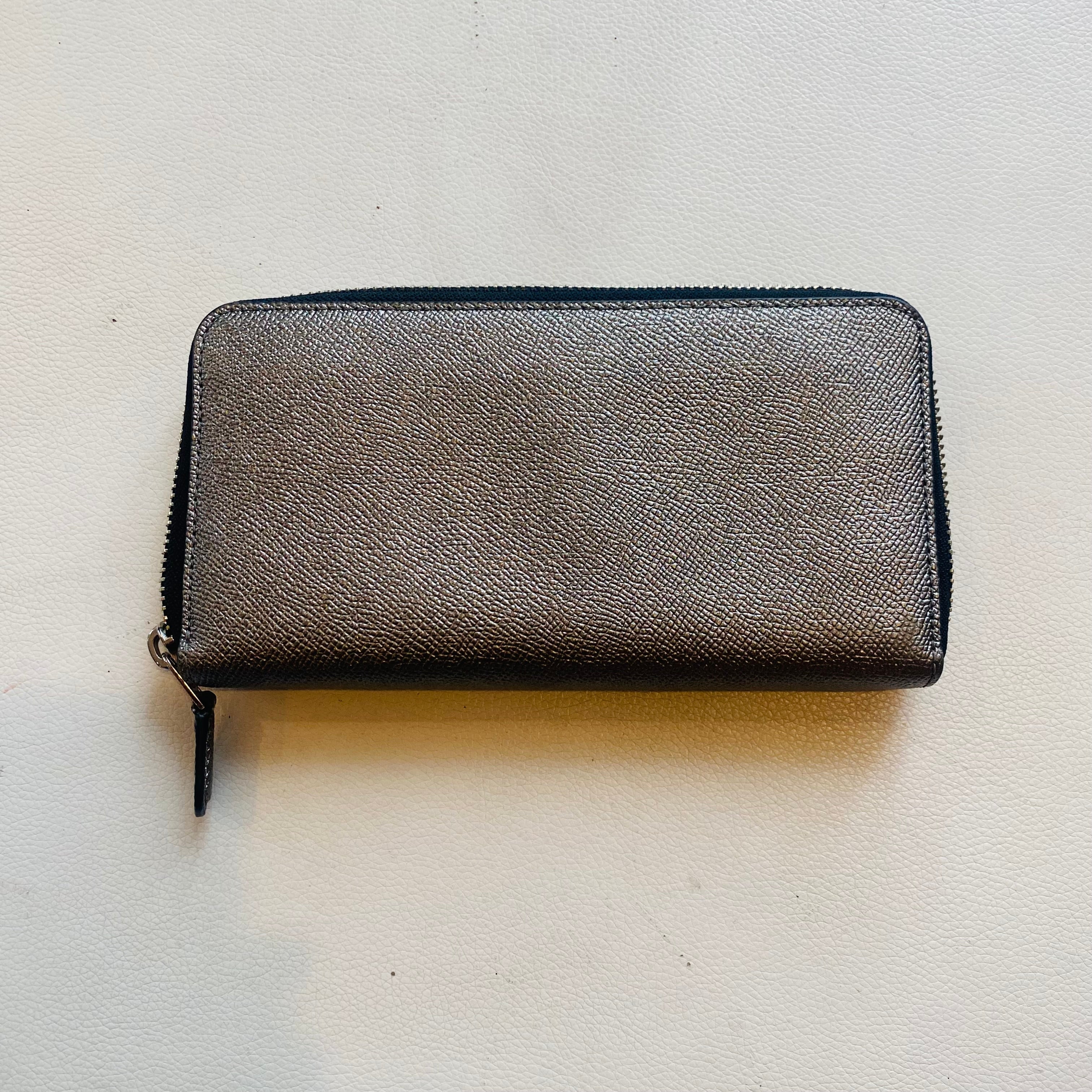 COACH Accordion Zip Around Wallet F21068 Pewter Cross Grain Leather NWOT