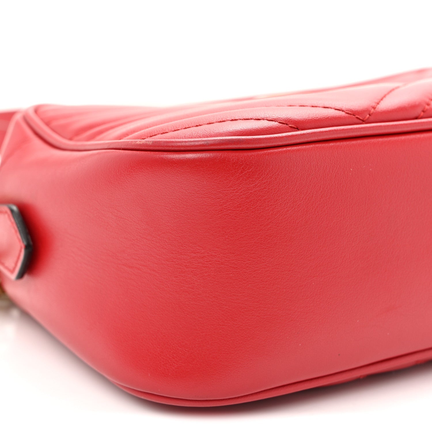 Calfskin Matelasse Small GG Marmont Chain Shoulder Bag Hibiscus Red