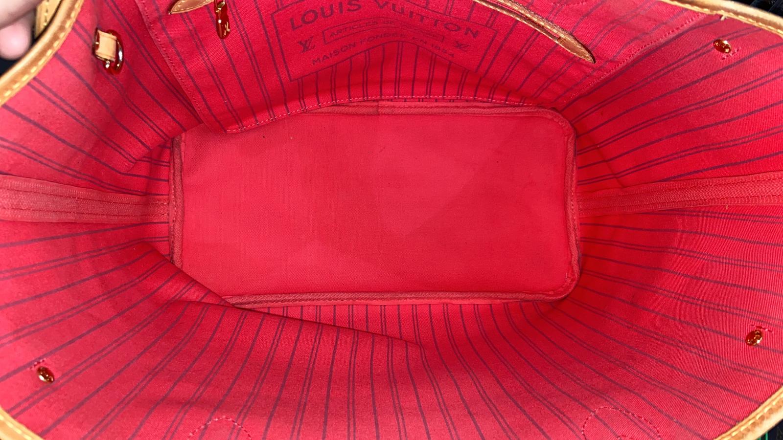 LOUIS VUITTON V Neverfull MM Monogram Canvas Shoulder Bag Brown