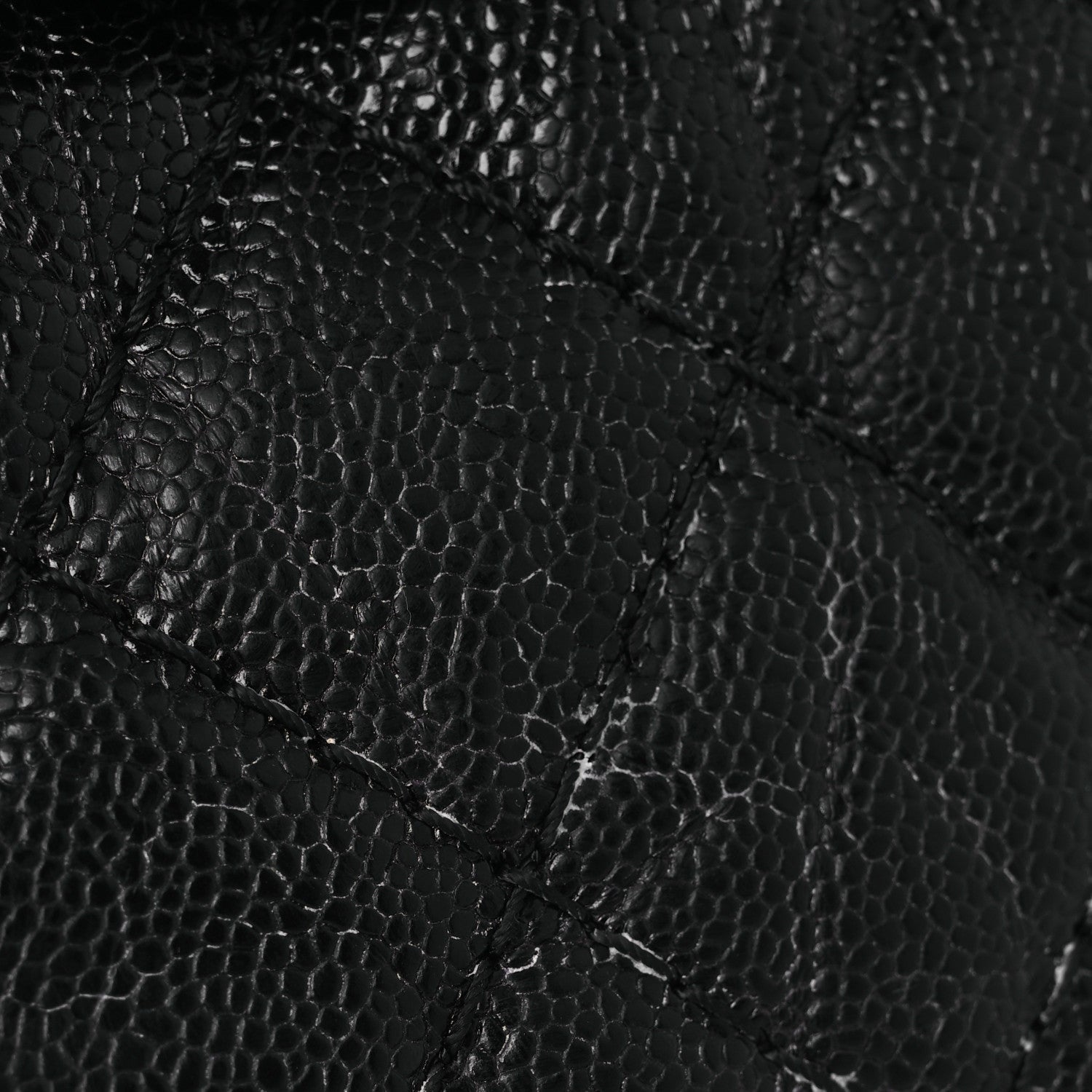 Crumpled Grained Calfskin Quilted Coco Pleats Clutch Black