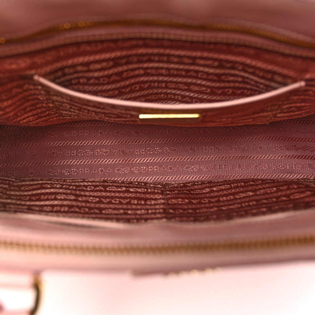 Saffiano Medium Galleria Double Zip Tote Orchidea