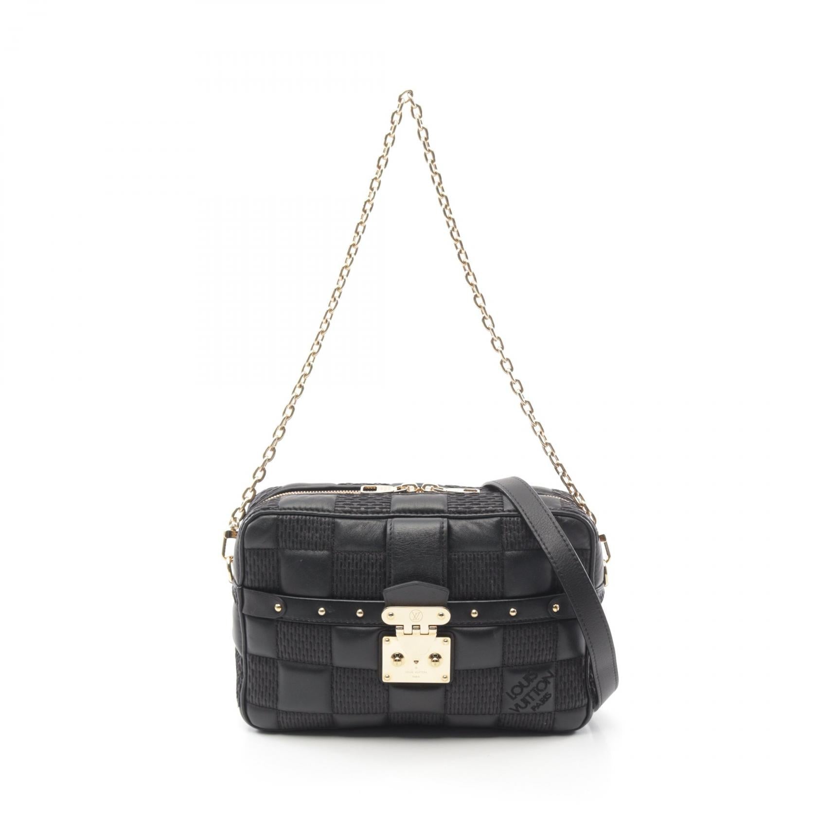 Louis Vuitton Pochette Trocadero Leather Shoulder Bag