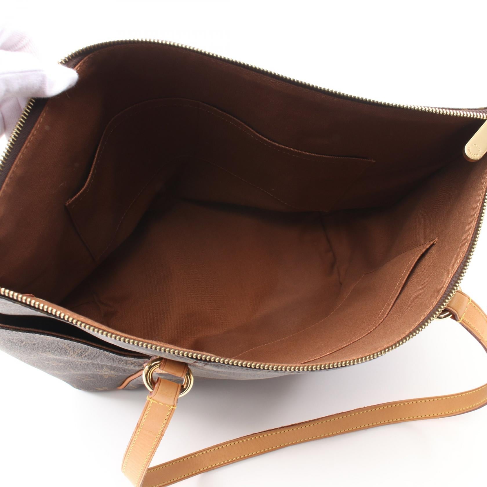Louis Vuitton Totally MM Monogram Coated Canvas Tote Bag