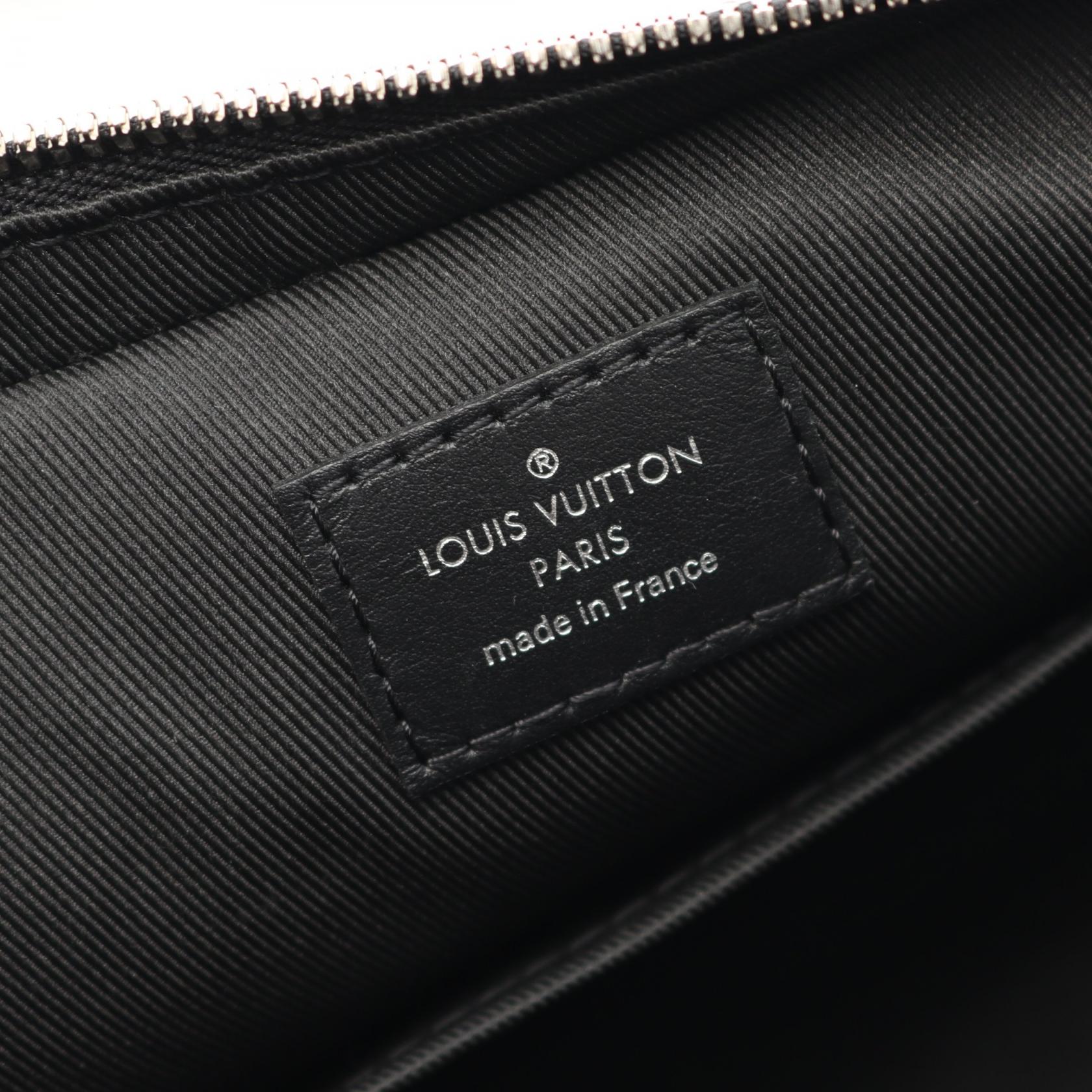 Louis Vuitton Trio Messenger Damier Graphite Shoulder Bag
