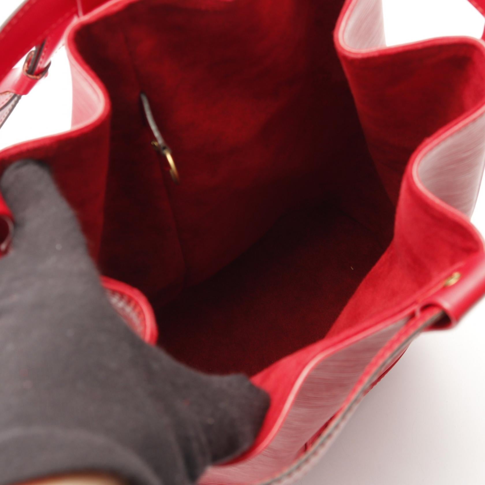 Louis Vuitton Randonnée PM Epi Shoulder Bag