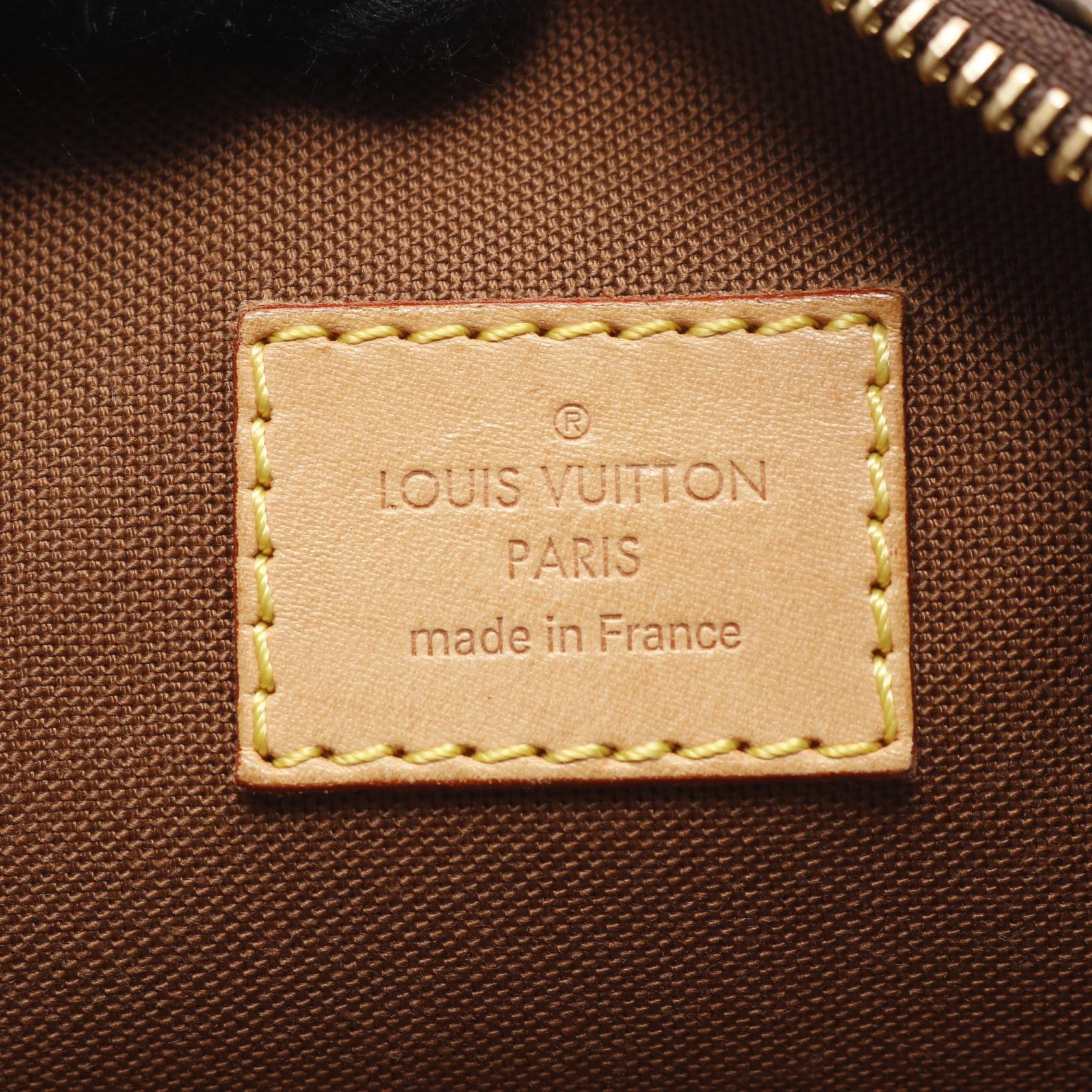Louis Vuitton Pochette Bosphore Monogram Shoulder Bag