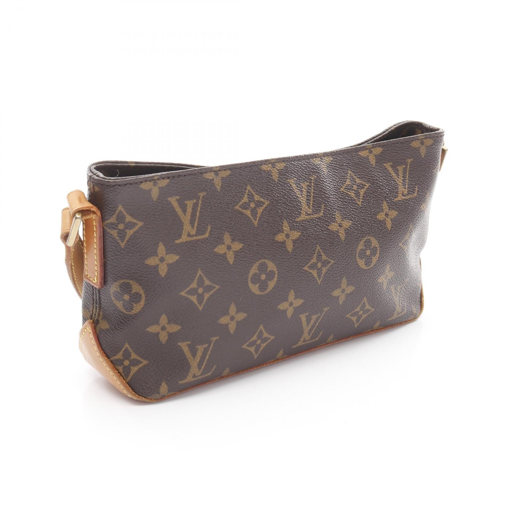 Louis Vuitton Trotteur Monogram Shoulder Bag