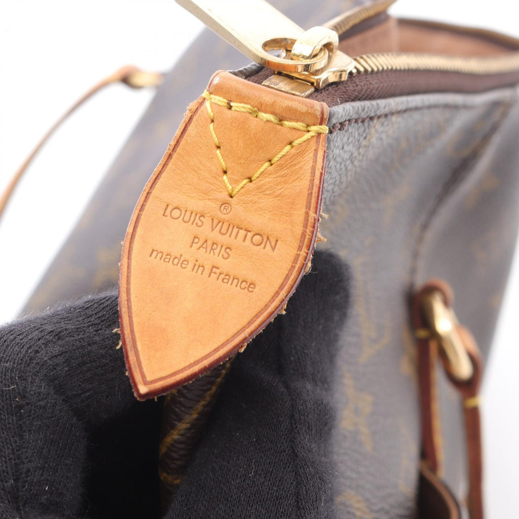 Louis Vuitton Totally MM Monogram Tote Bag