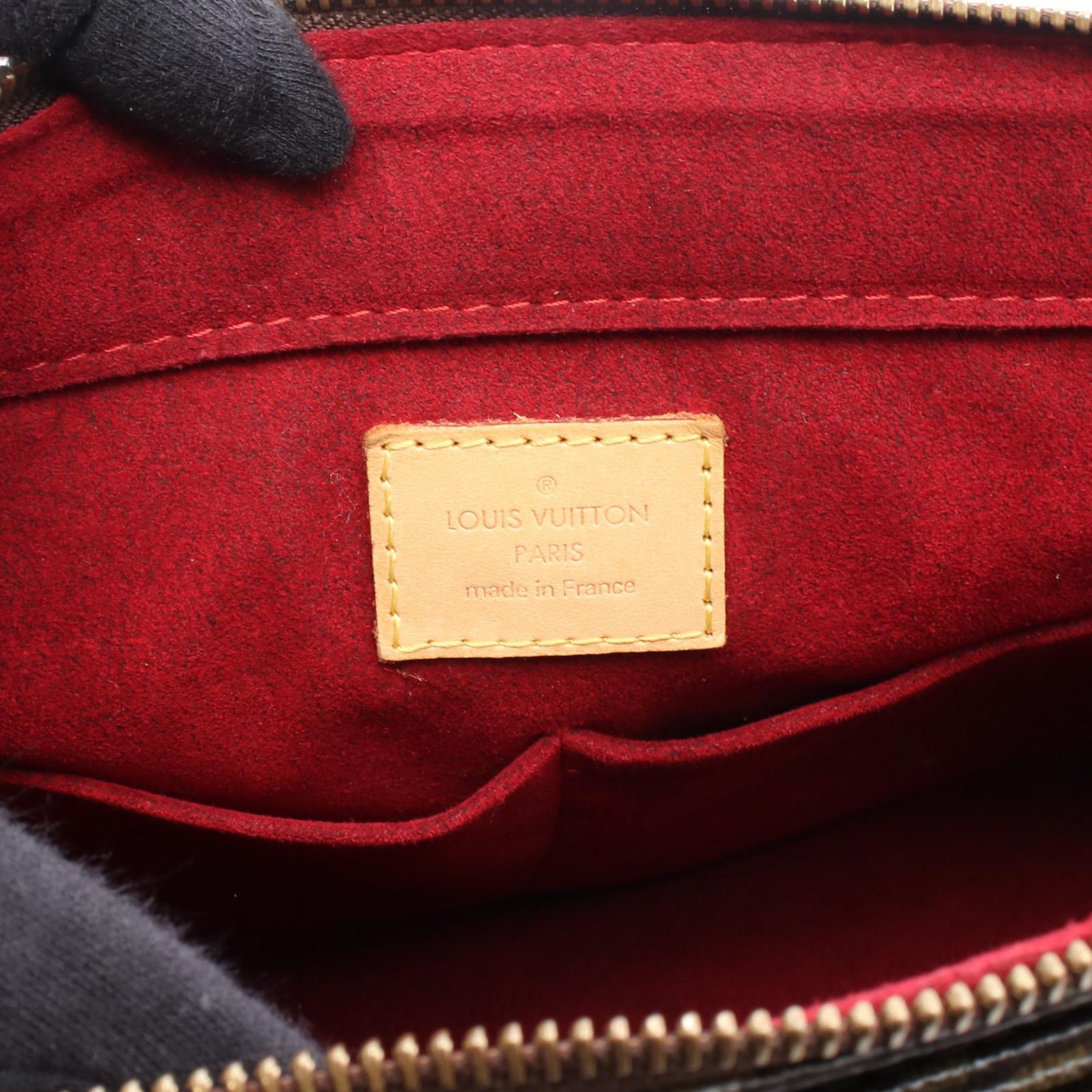 Louis Vuitton Vivasite GM Monogram Coated Canvas Shoulder Bag