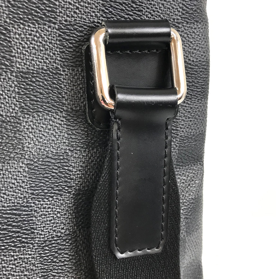 LOUIS VUITTON Damier Graphite Tomas N58028 Shoulder bag