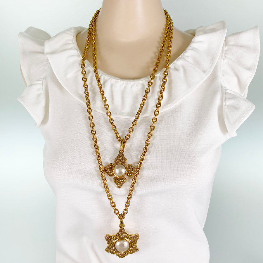 CHANEL Necklace