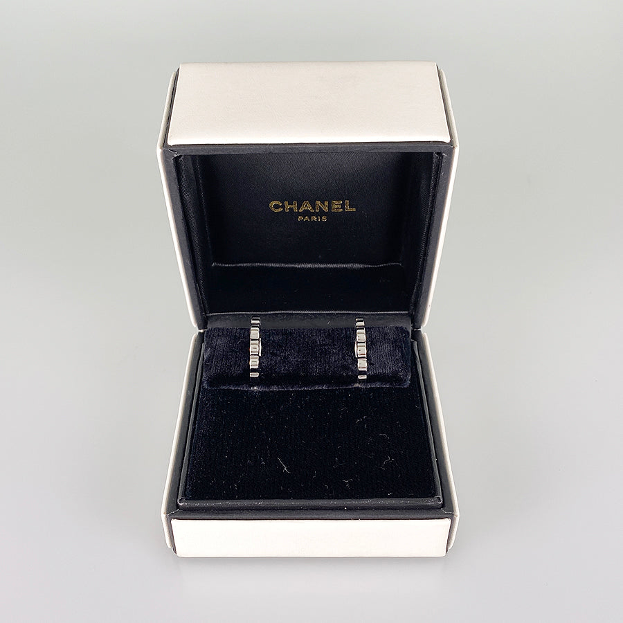 CHANEL Camellia Earring