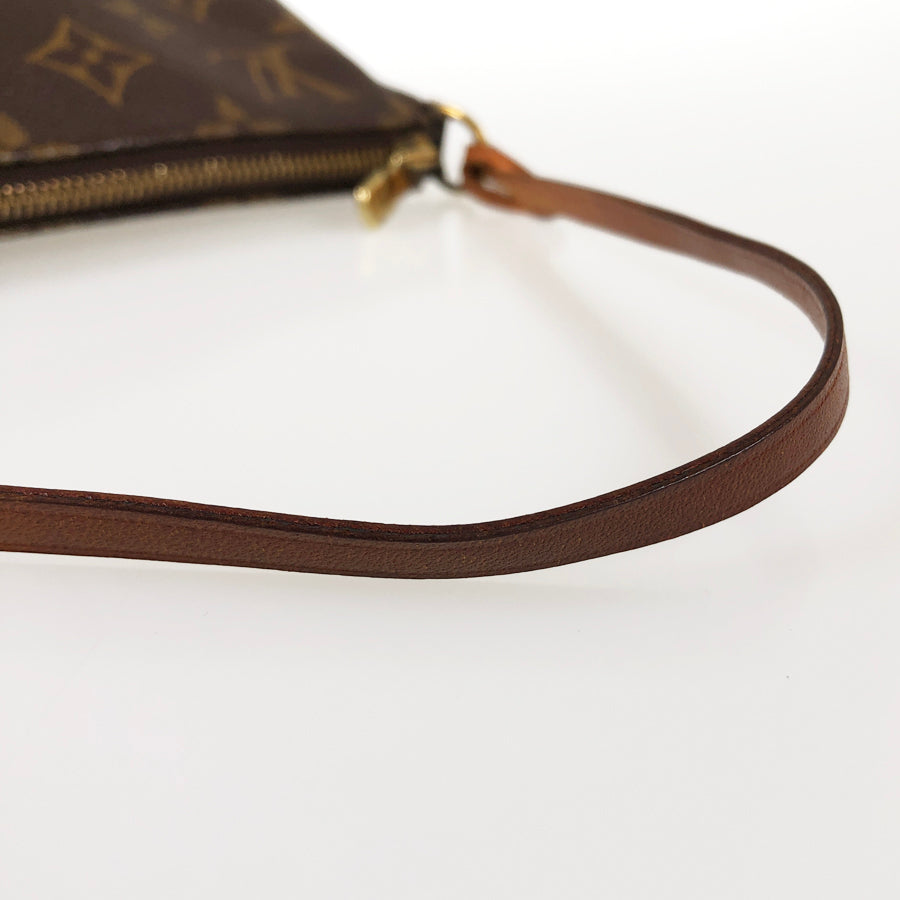 LOUIS VUITTON Monogram Pochette Accessoires M51980 Pouch
