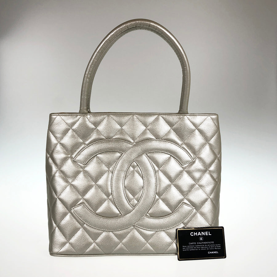 CHANEL Reissue Tote Tote bag
