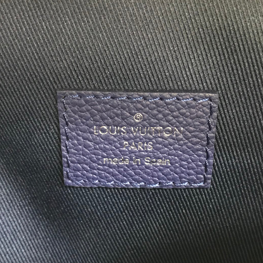 LOUIS VUITTON Monogram Bandana Discovery Bumbag M20587 Sling bag