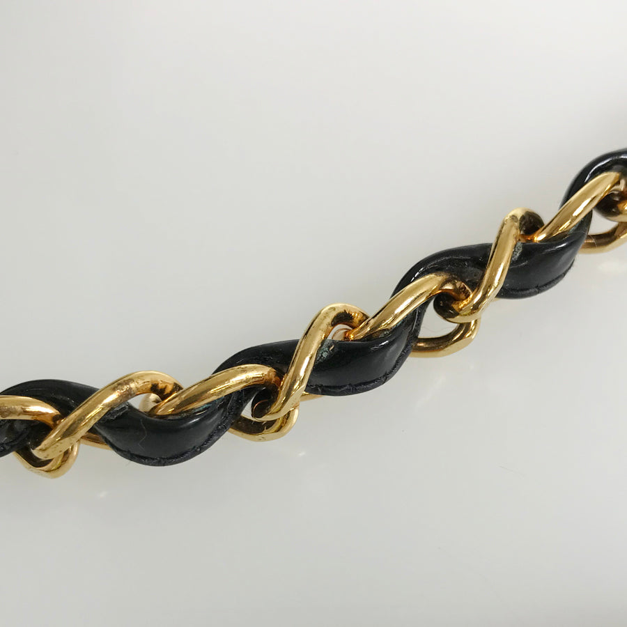 CHANEL Matelasse 25 Shoulder bag