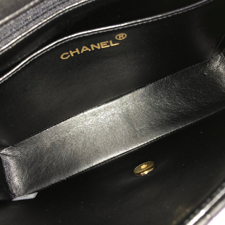 CHANEL Matelasse 25 Shoulder bag