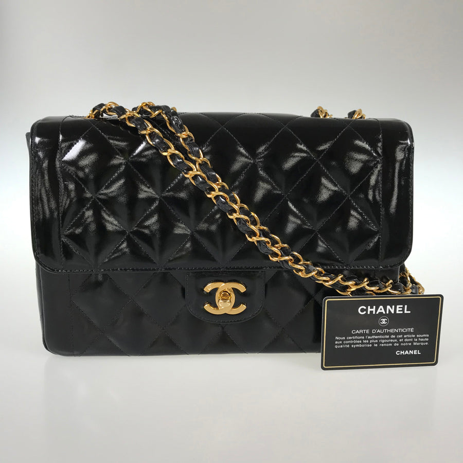 CHANEL Matelasse 25 Shoulder bag