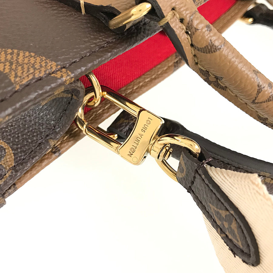 LOUIS VUITTON Monogram Giant Monogram reverse On The Go PM M46373 Hand bag