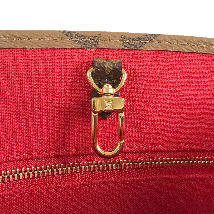 LOUIS VUITTON Monogram Giant Monogram reverse On The Go PM M46373 Hand bag