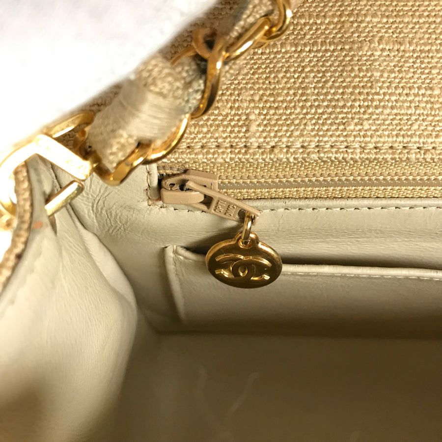 CHANEL Diana Shoulder bag