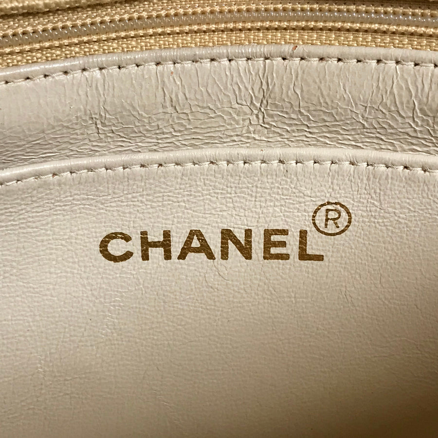 CHANEL Diana Shoulder bag