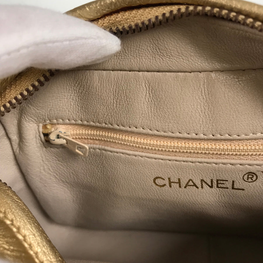 CHANEL Matelasse Shoulder bag