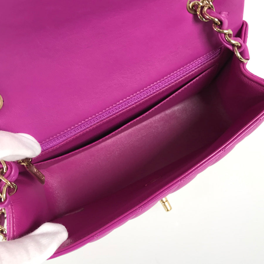 CHANEL Matelasse mini Shoulder bag