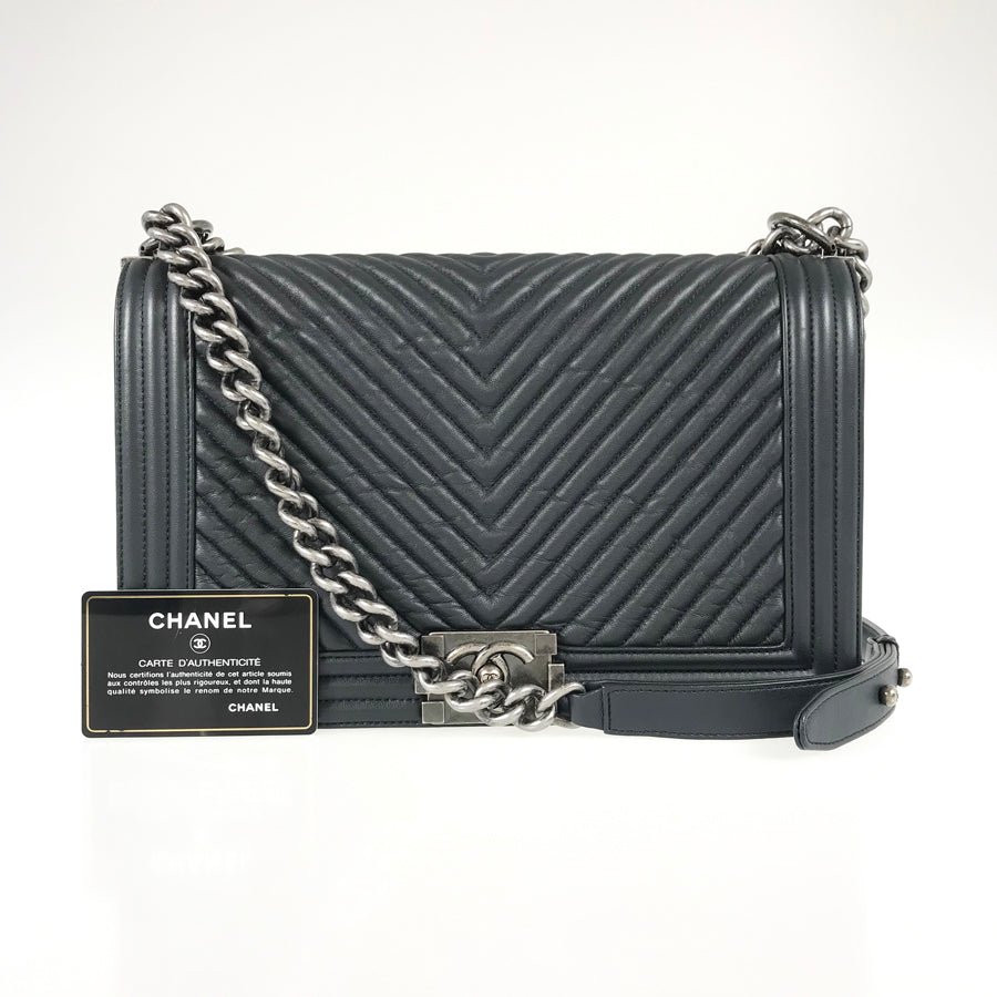 CHANEL Boy Chanel Chevron Shoulder bag