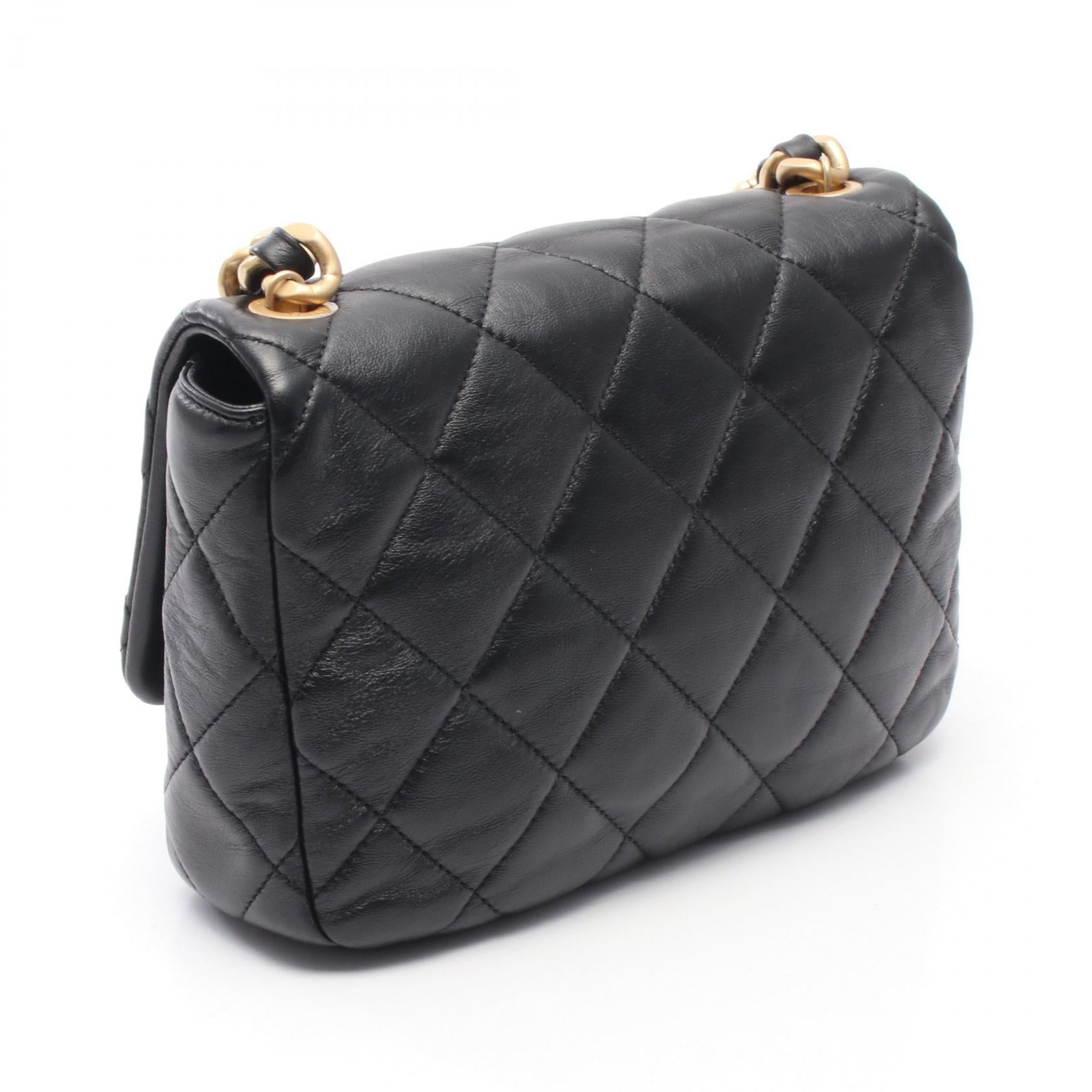 Chanel Matelasse Leather Shoulder Bag