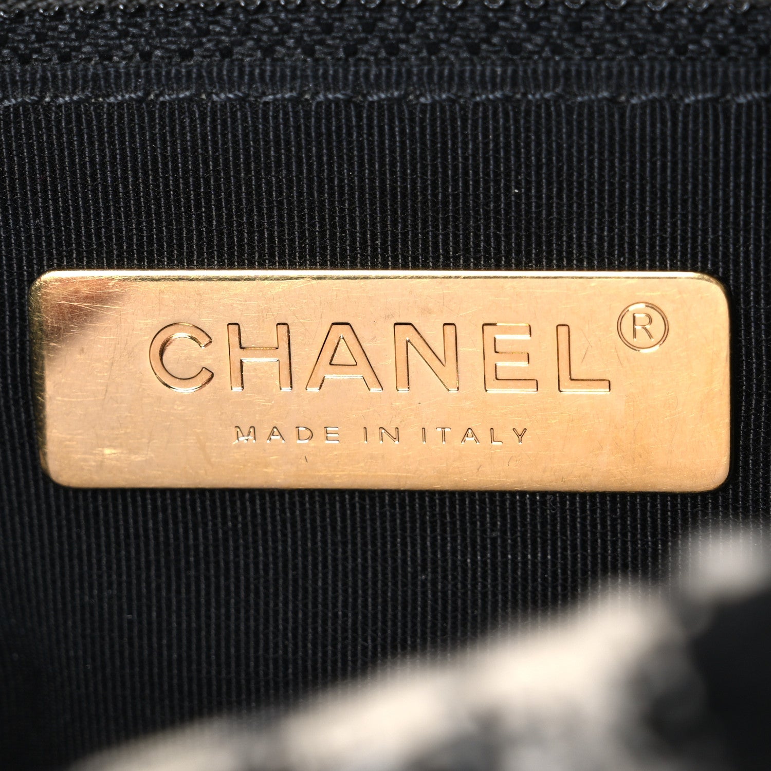 Tweed Quilted Medium Chanel 19 Flap Black Ecru White