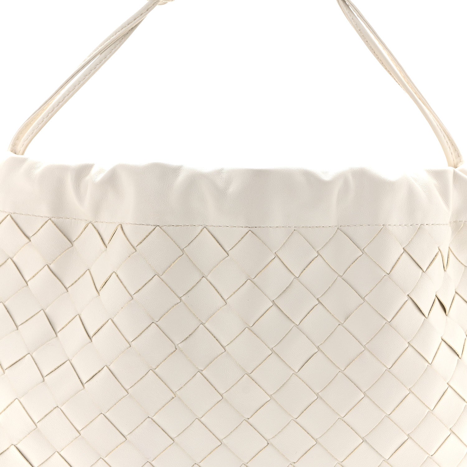 Calfskin Intrecciato Medium Dustbag Chalk
