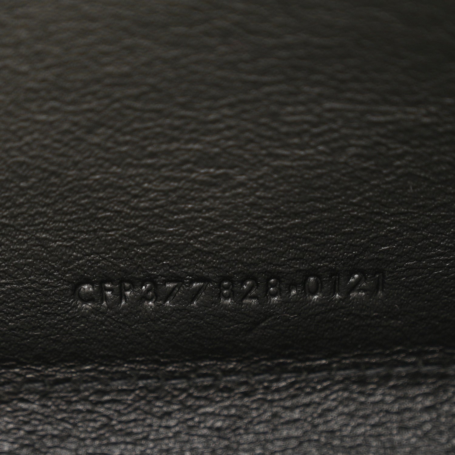 Grain De Poudre Matelasse Chevron Monogram Chain Wallet Crema Soft