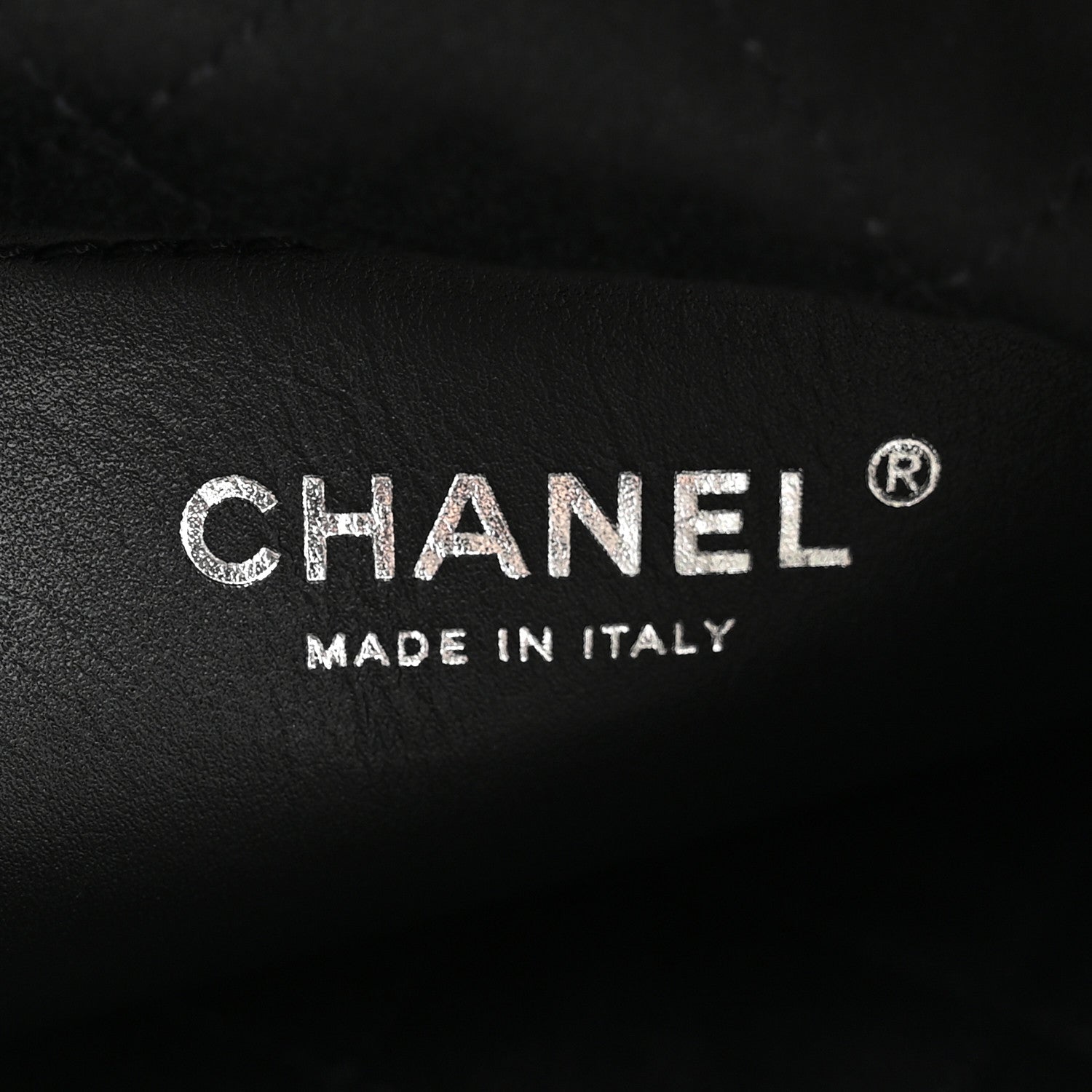 Shiny Calfskin Quilted Mini Chanel 22 White Black